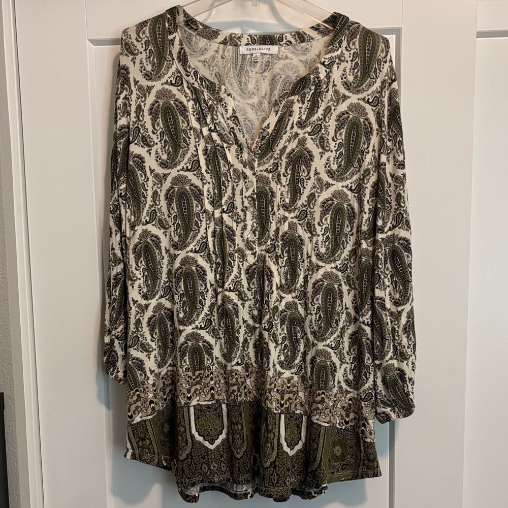 Rose + Olive Paisley green Print Women's Top 1x with 3/4 sleeves